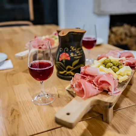 Holiday home Vineyard Kraljevi Koticek Trebnje